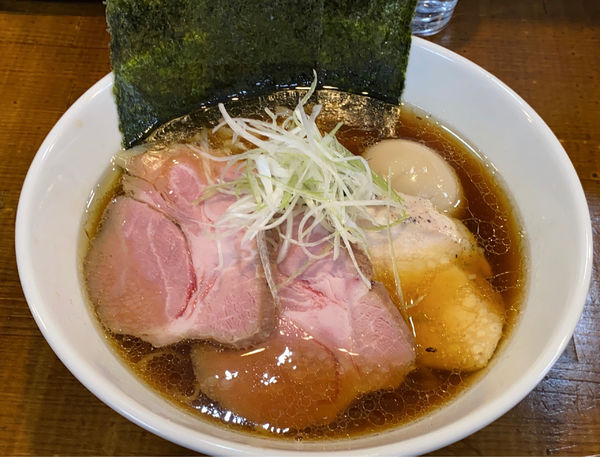 「臥龍鳳雛（特製醤油）手揉み麺」@麺屋 龍の写真