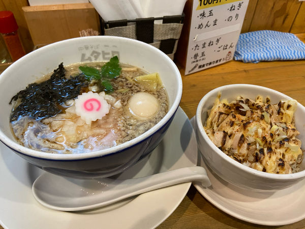 「煮干しそば+チャーシュー丼」@中華そば ムタヒロ 大阪福島店の写真