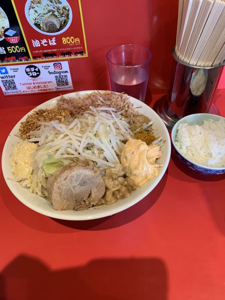 「混ぜそば（極太麺変更）Twitter限定カレー粉とラー油マヨ」@ボディブローの写真