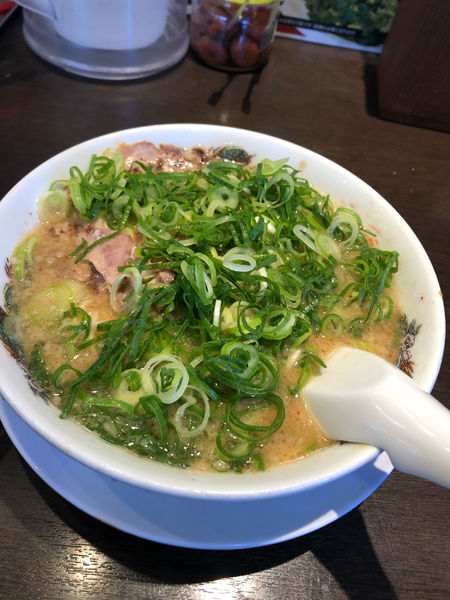 「ラーメン　ネギ多め油多め」@来来亭 ユリノキ通り店の写真