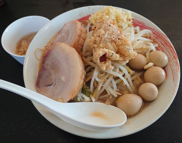 「特製ラーメン(小、950円)」@らーめん藤ろうの写真
