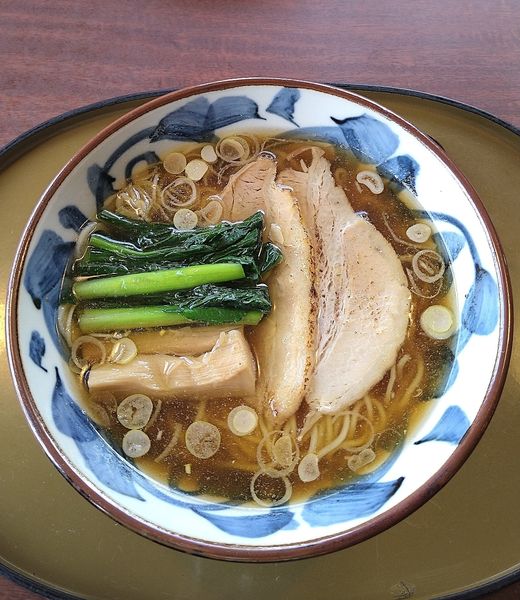「煮干し醤油ラーメン 660円＋税」@中華麺食房 三宝亭 東海店の写真