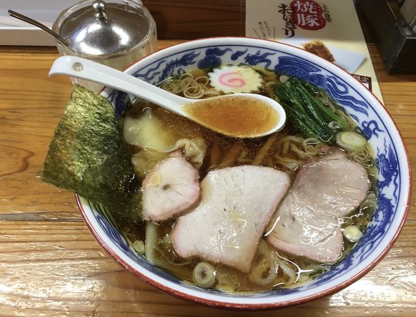 「ワンタン麺(970¥)」@とら食堂の写真
