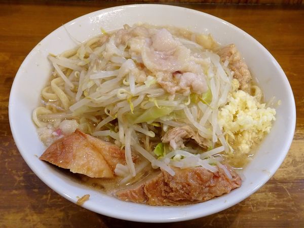 「小ラーメン（700円）ヤサイニンニクアブラ」@ラーメン二郎 前橋千代田町店の写真