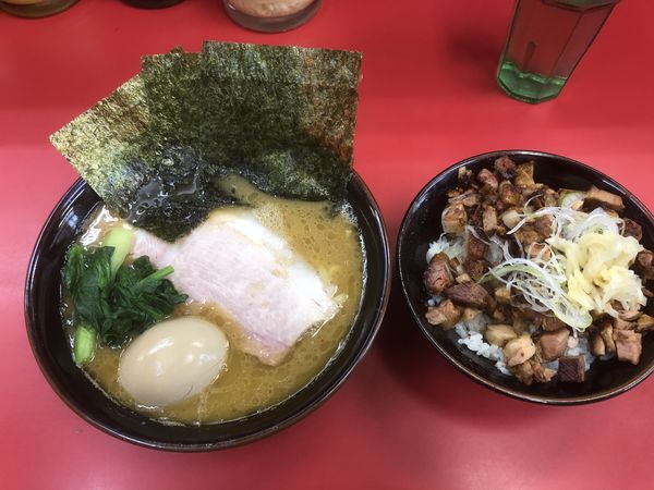 「ラーメン並、チャーシューまぶし丼」@田上家の写真