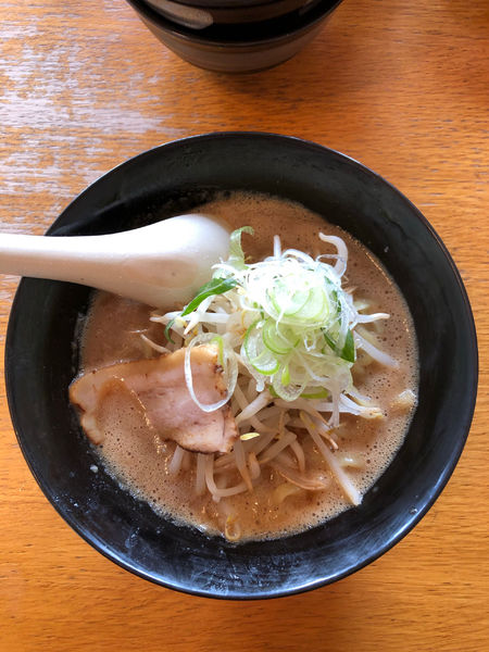 「濃厚野菜醤油らーめん」@喜多方ラーメンcafeざくろの写真