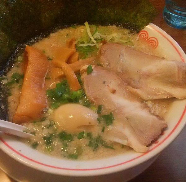 「とんとらこってり醤油」@東京とんこつ とんとら 狭山入曽店の写真