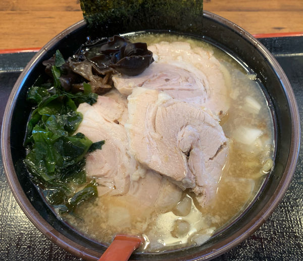 「チャーシュー麺大盛り」@イレブンフーズ 源流 南品川店の写真