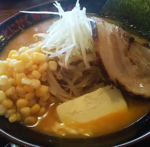 「小樽味噌ラーメンバター コーン チャーシュー」@味噌っち 岩岡屋の写真