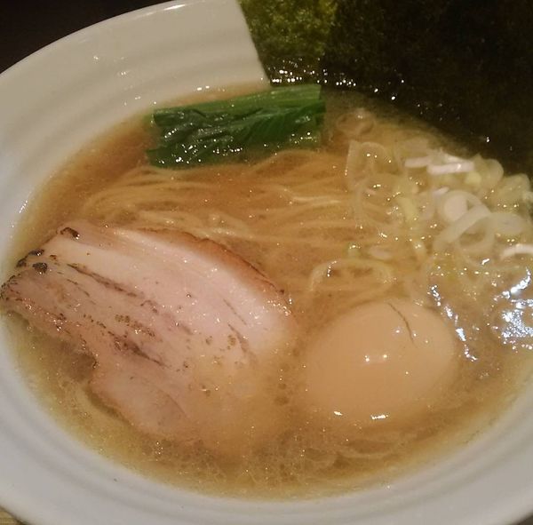 「醤油らーめん」@麺屋二代目 弘の写真