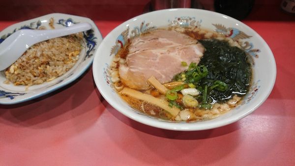 「ラーメン定食(ワカメトッピング)」@萬来軒の写真