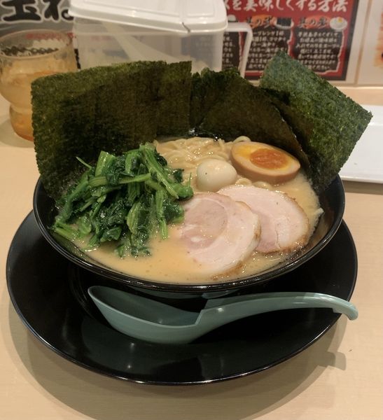 「一腹らーめん 海苔 ほうれん草 玉ねぎ 油少なめ」@横浜家系ラーメン 一腹家 市原店の写真