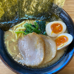 横浜家系ラーメン 藤之家の画像