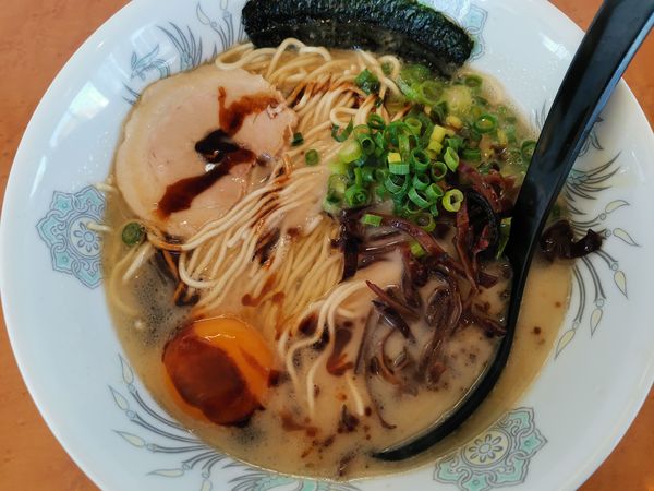 「トンコツラーメン」@豪快なラーメン店 ポークジャンキーの写真