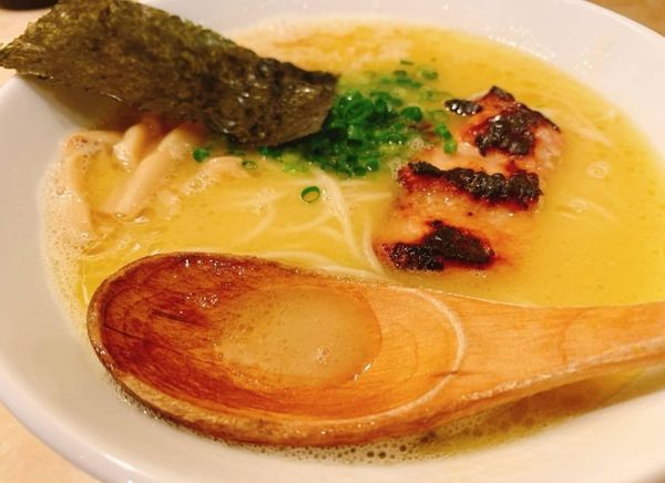 「ラーメン　８００円」@鶏ポタラーメン THANK 大門店の写真