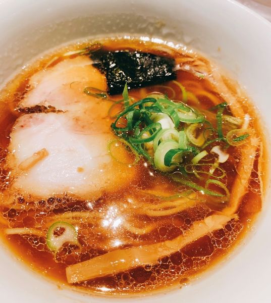 「ミニ醤油らぁめん　５７０円」@支那そばや 新横浜ラーメン博物館店の写真