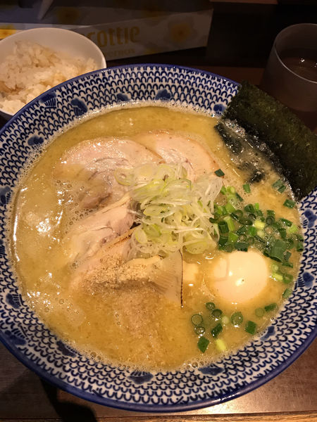 「濃厚特製塩そば」@麺屋 樹真の写真