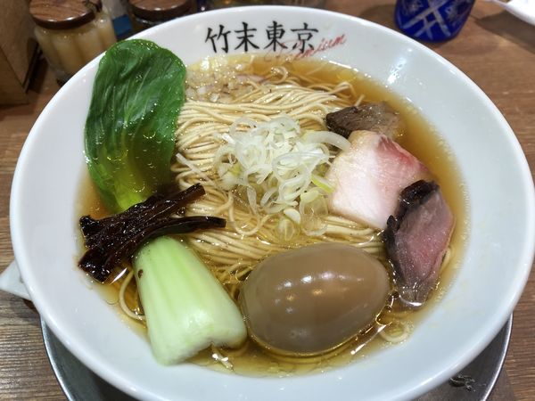 「味玉醤油そば」@竹末東京プレミアムの写真
