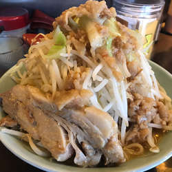 中らーめん野菜脂マシ