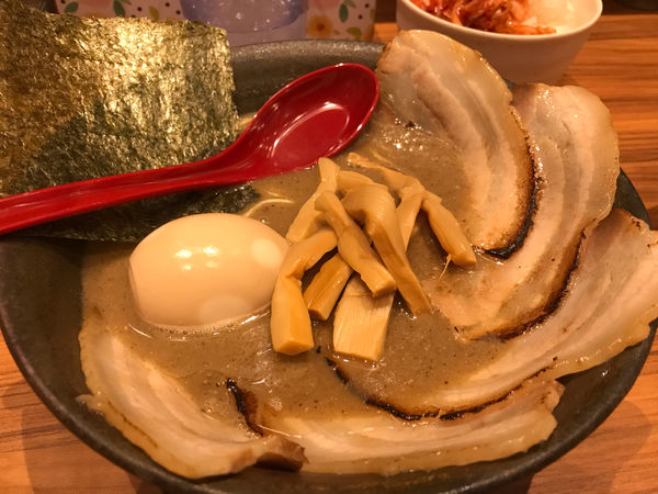 「特製らーめん」@にぼしらーめん88 アスナル金山店の写真