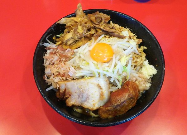 「まぜそば あぶら ニンニク カリカリ 七味 鳥ほぐし」@麺屋 桐龍の写真