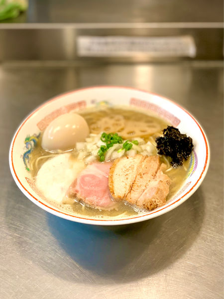 「特製煮干しらーめん」@月曜日は煮干raboの写真