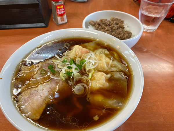「海老ワンタン麺＋生姜丼」@日陰の写真