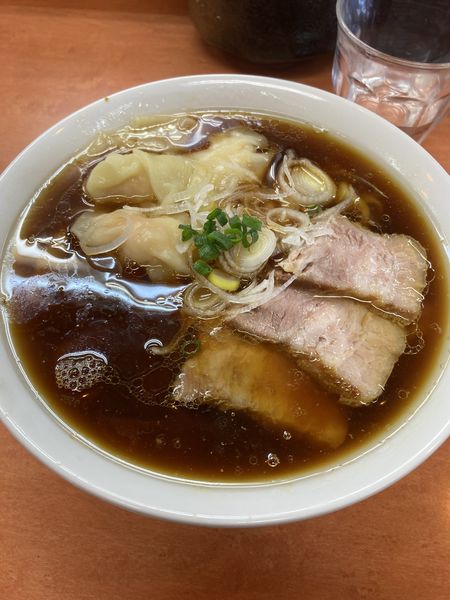 「海老ワンタンメン　濃口」@日陰の写真