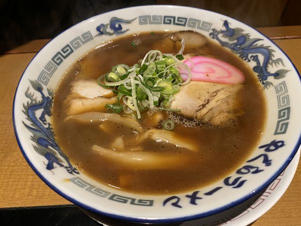 「特製中華そば」@やぐらラーメン 岩出店の写真