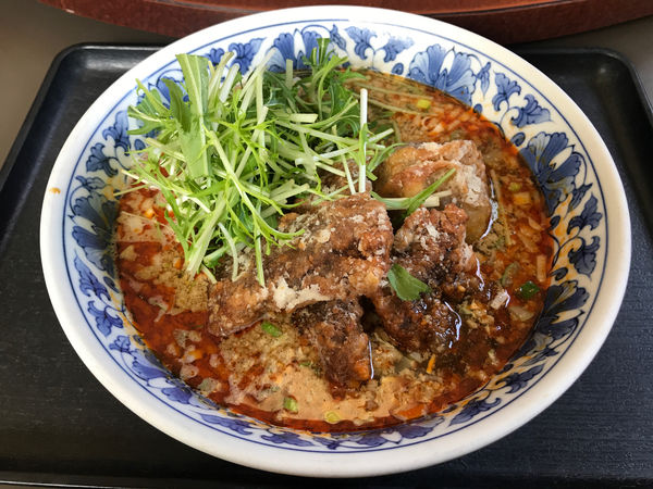 「石巻クジラのハリハリ担々麺　1100円」@中国料理 揚子江の写真