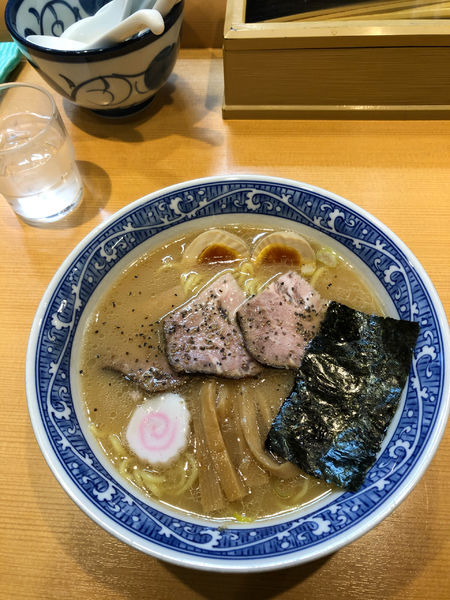 「特製中華そば　930円」@中華そば 青葉 川崎アゼリア店の写真