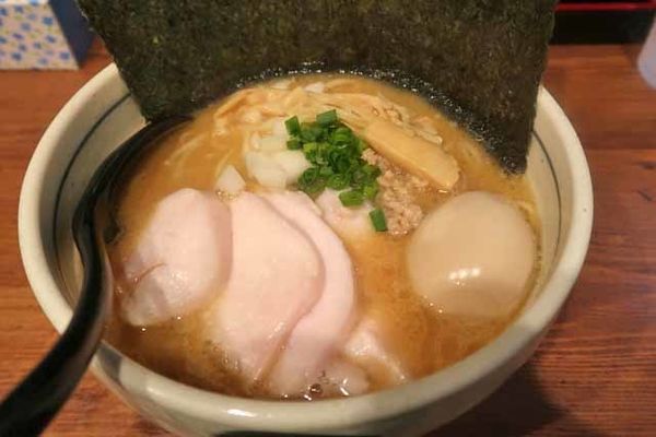 「特製濃厚鶏白湯そば醤油　1,000円」@濃厚鶏麺 ゆきかげ 三ノ輪店の写真