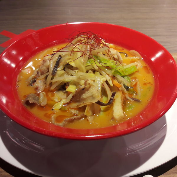 「紅チャンポン(中)880円」@じげもん ちゃんぽん 松戸店の写真