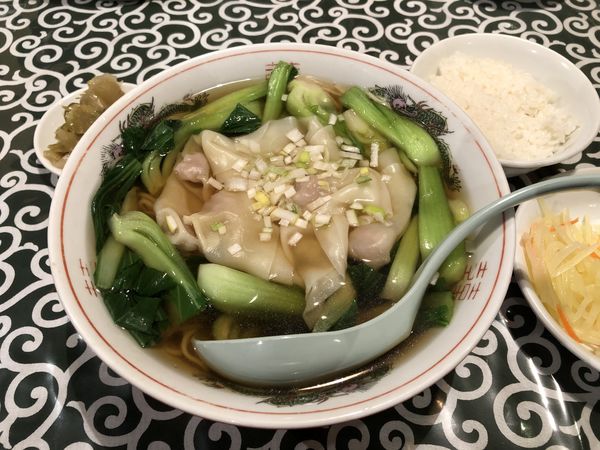 「ワンタンメン 880円」@中国名菜処 悟空の写真