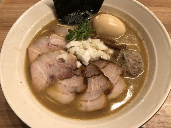 「特製中濃煮干し麺＋和え玉」@麺処 ほん田 秋葉原本店の写真