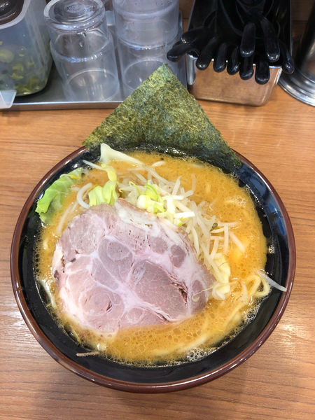「味噌ラーメン　850円」@横浜家系ラーメン まくり家 川崎店の写真