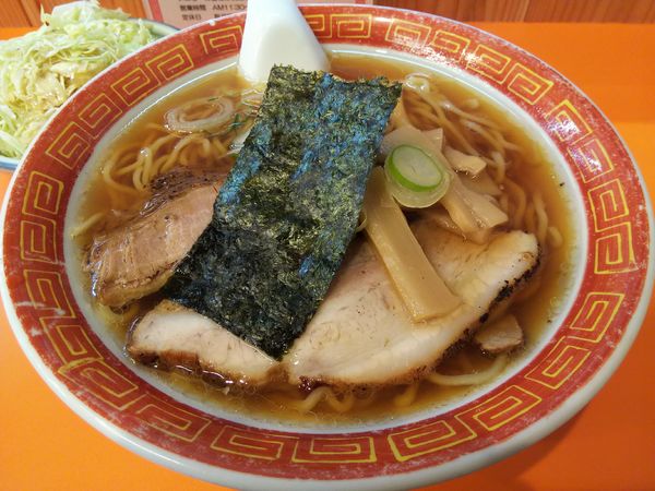 「支那そば　※サラダ付」@支那そば太郎の写真