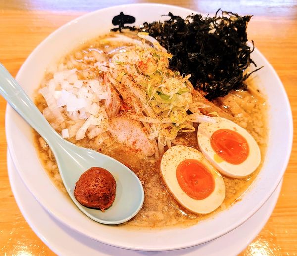 「味噌チャチャ!!ラーメン【期間限定】」@ニボチャチャ！！ラーメン あらき軒の写真