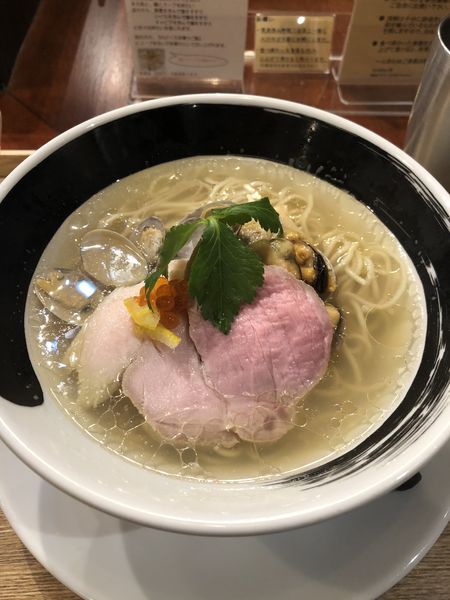 「浅蜊とムール貝の汐そば950円」@麺処しろくろの写真