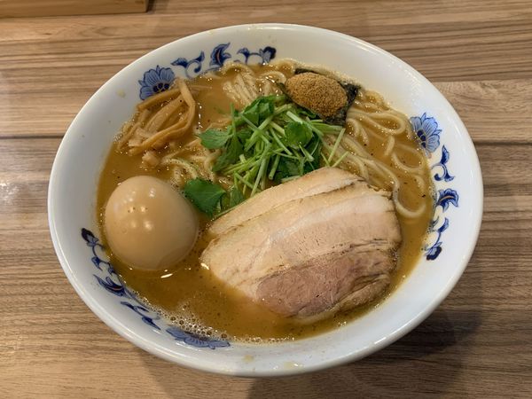 「限定B(魚介鶏白湯)＋味玉」@くじら食堂 nonowa東小金井店の写真