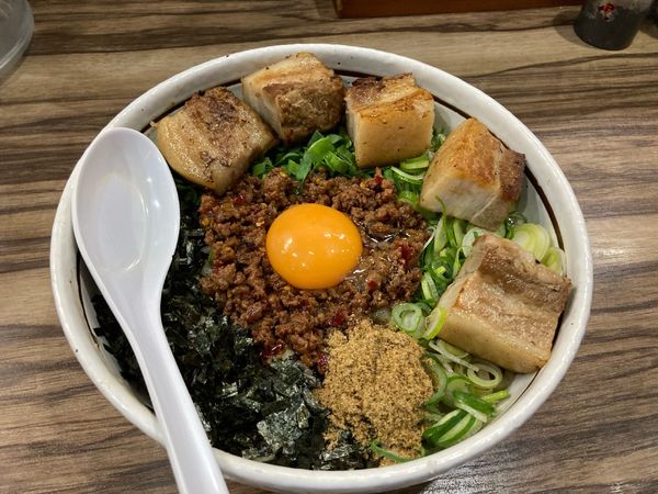 「ど肉台湾まぜそば大盛」@麺屋 はるか 秋葉原店の写真