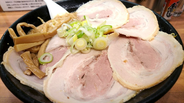 「【夜】味噌チャーシュー麺」@こってりらーめん なりたけ 池袋店の写真