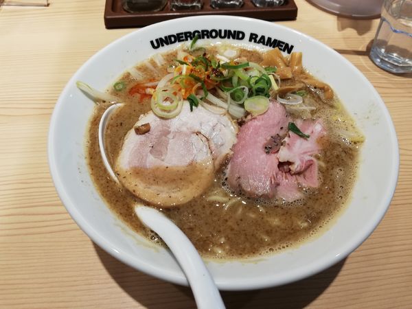 「魚介豚骨味噌ラーメン」@頑者 UNDERGROUND RAMEN 川越駅店の写真