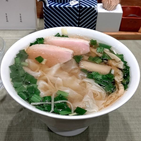 「鴨ワンタン麺」@らーめん 鴨to葱の写真