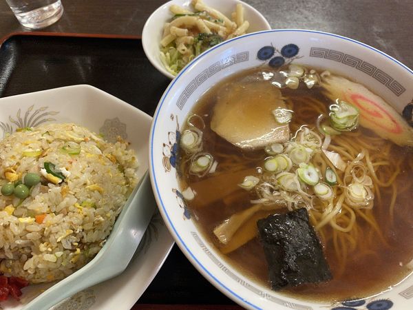 「Aセット（チャーハン小・ラーメン）」@日昇亭の写真