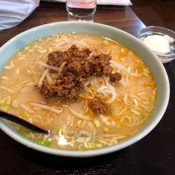 豚骨刀削麺610円