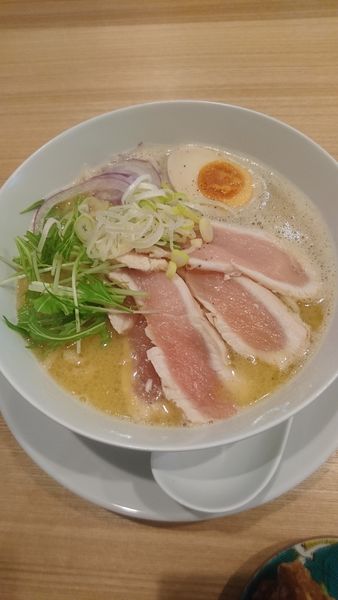 「鶏白湯そば」@鶏白湯そば ひまりの写真