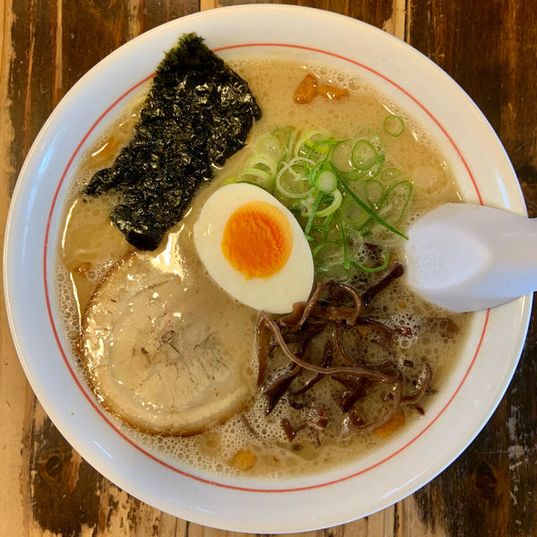 「久留米屋台ラーメン 並 (580円)」@天砲ラーメンの写真