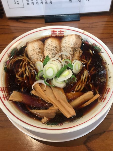 「黒い中華そば」@黒い中華そば 伊とうの写真