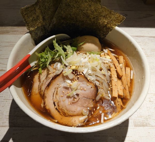 「特正油ラーメン(980円)」@麺屋 誉の写真